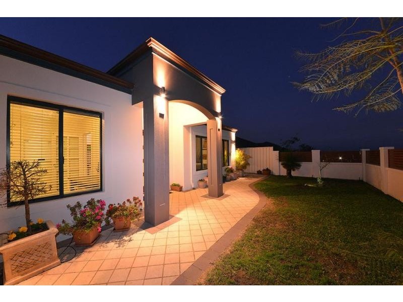 26 Gilbreth Bend, Tapping WA 6065