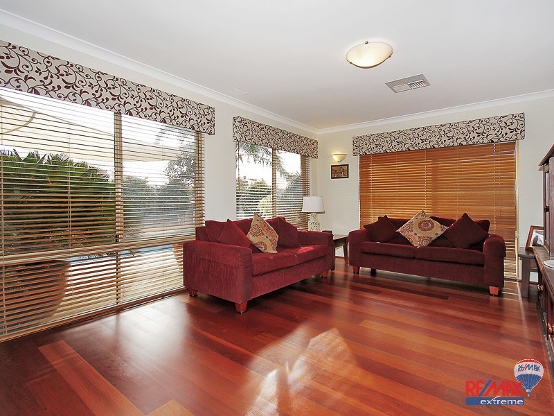 19 Kilmarnock Loop, Kinross WA 6028