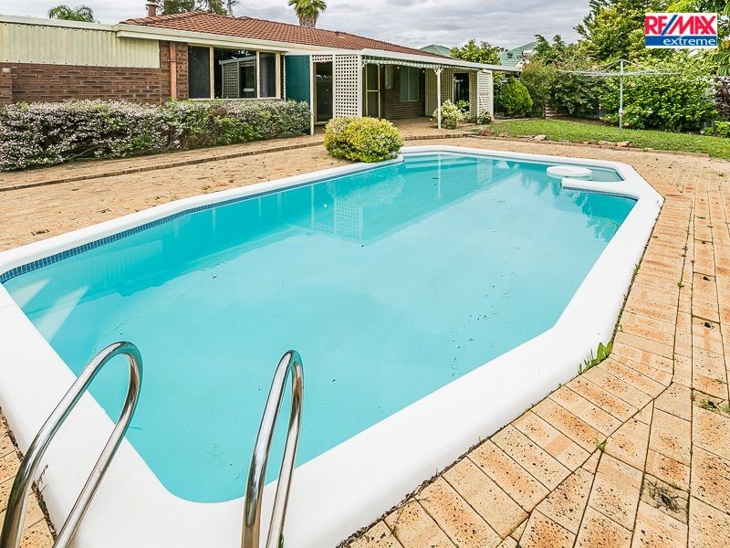 6 De Grey Court, Heathridge WA 6027