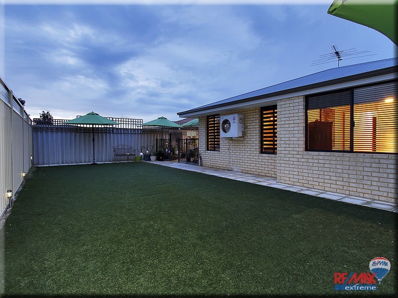 9 Navy Court, Quinns Rocks WA 6030
