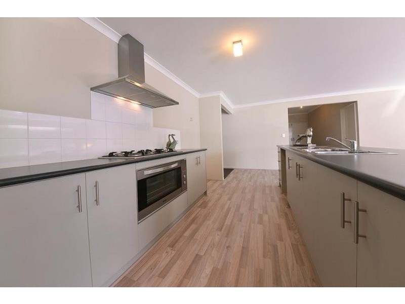 4 Dietes View, Sinagra WA 6065