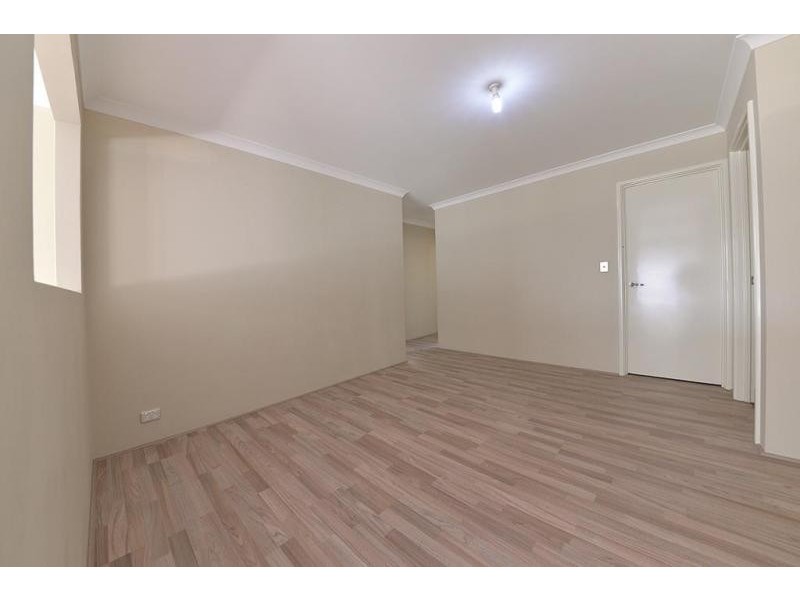 4 Dietes View, Sinagra WA 6065