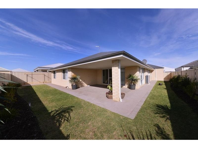 4 Dietes View, Sinagra WA 6065