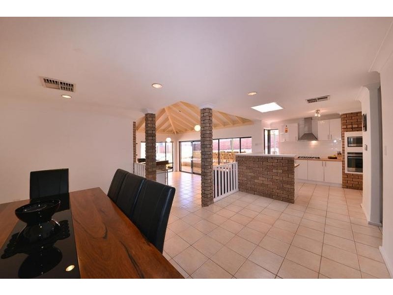 19 Minda Place, Wanneroo WA 6065