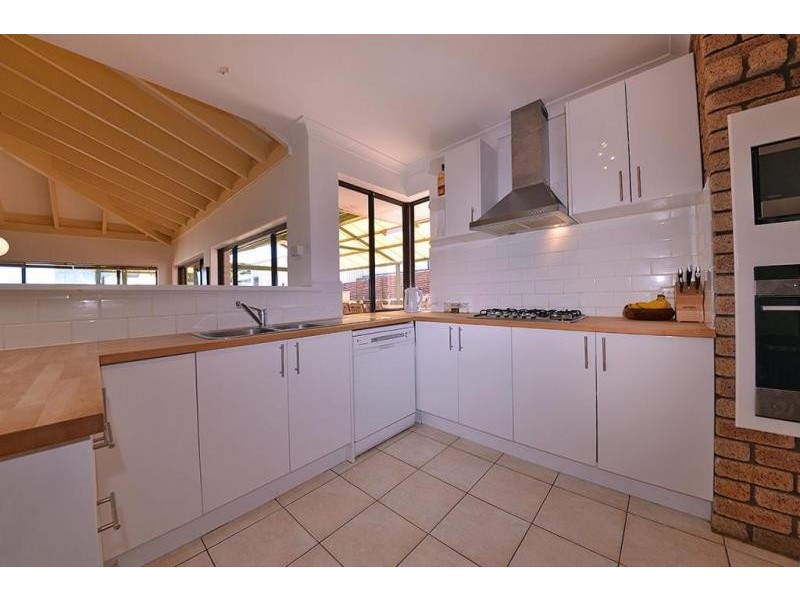 19 Minda Place, Wanneroo WA 6065