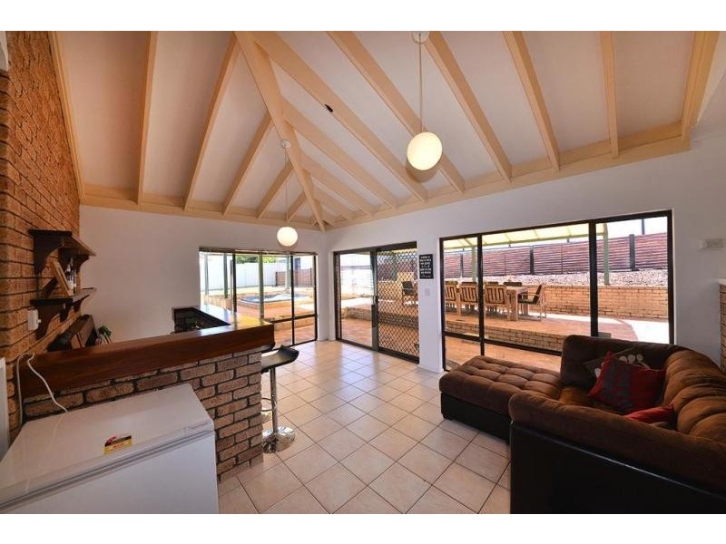 19 Minda Place, Wanneroo WA 6065