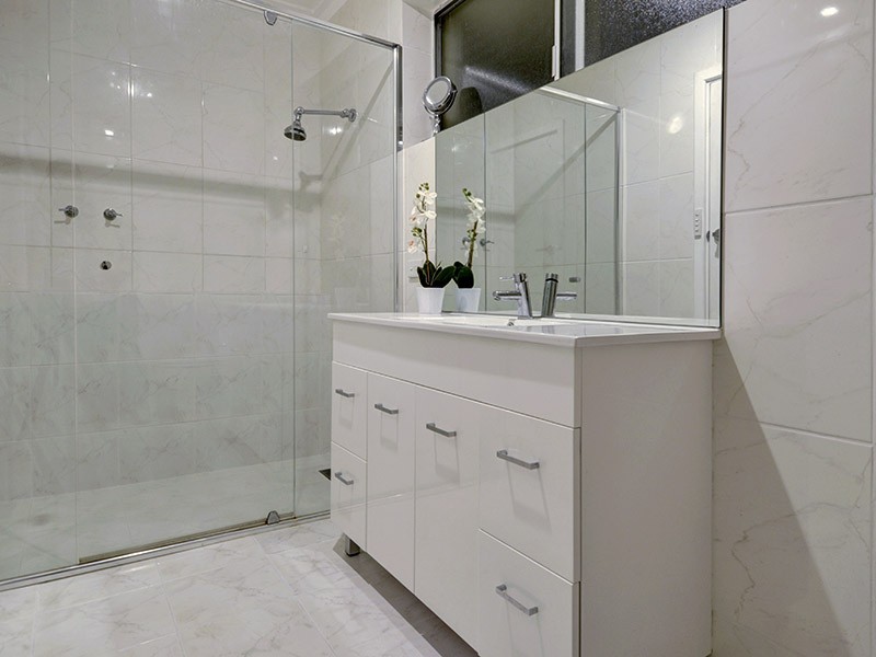 42 Axbridge Street, Karrinyup WA 6018