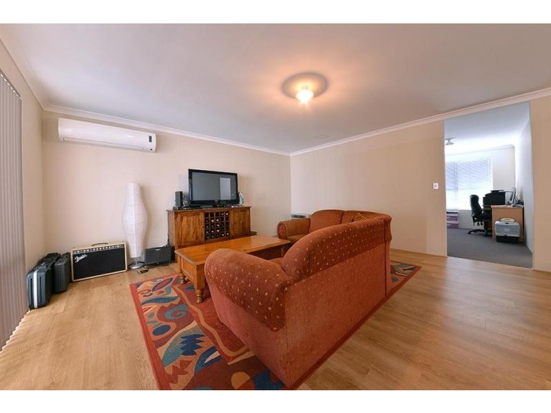 9 Dietes View, Sinagra WA 6065