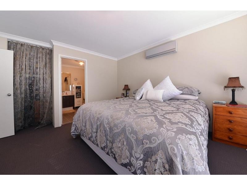 9 Dietes View, Sinagra WA 6065