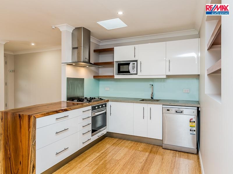 15 Siren Road, Heathridge WA 6027