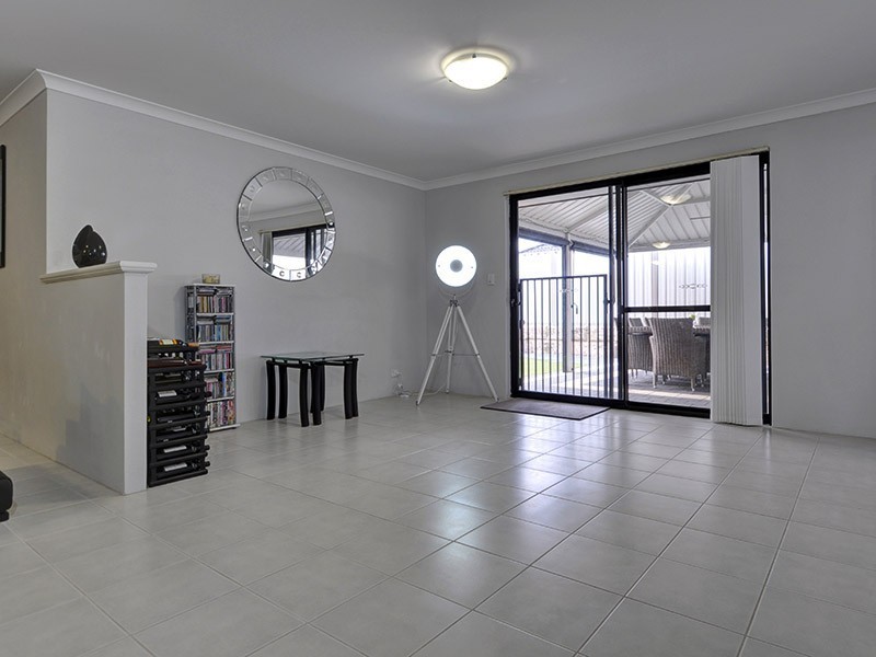 37 Watkins Loop, Tapping WA 6065