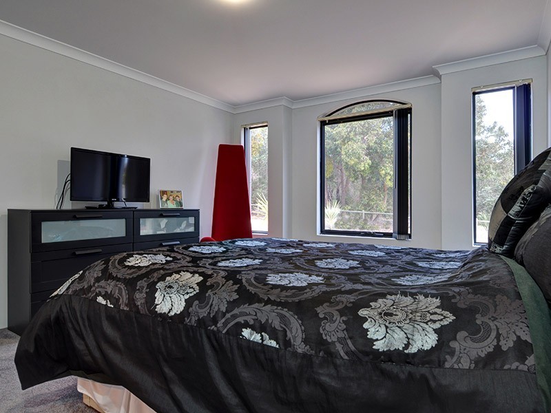 37 Watkins Loop, Tapping WA 6065