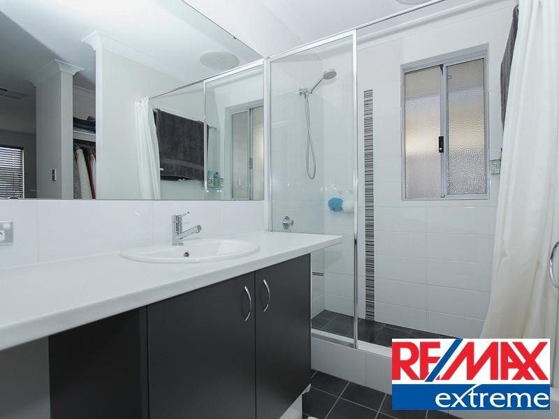 47 Brooklyn Avenue, Pearsall WA 6065