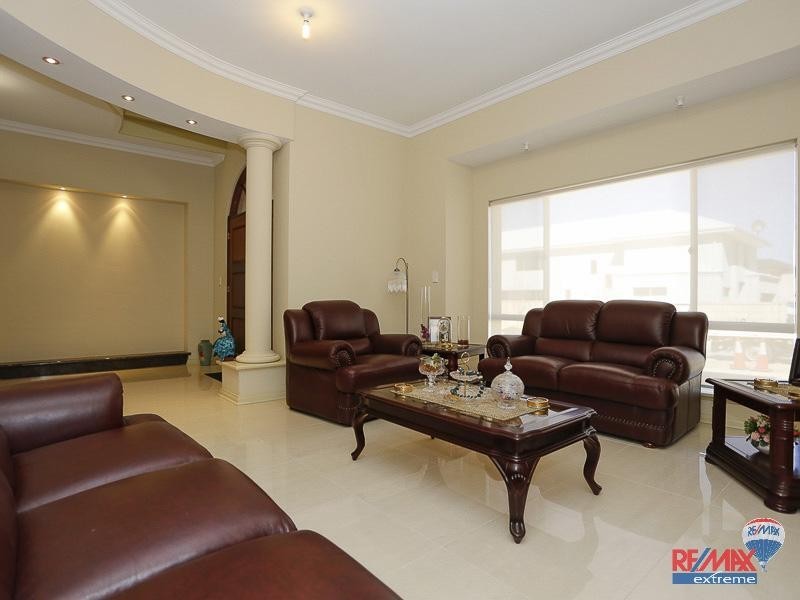 4 Fourmile Ave, Burns Beach WA 6028