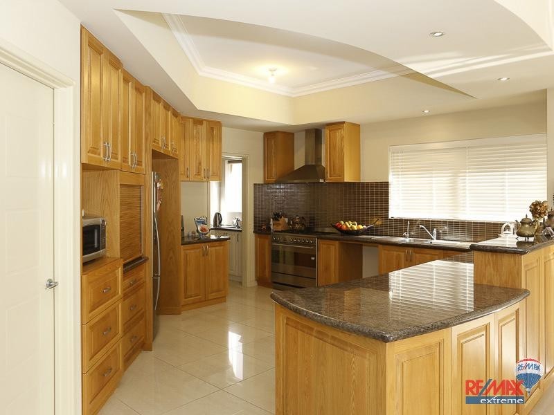4 Fourmile Ave, Burns Beach WA 6028