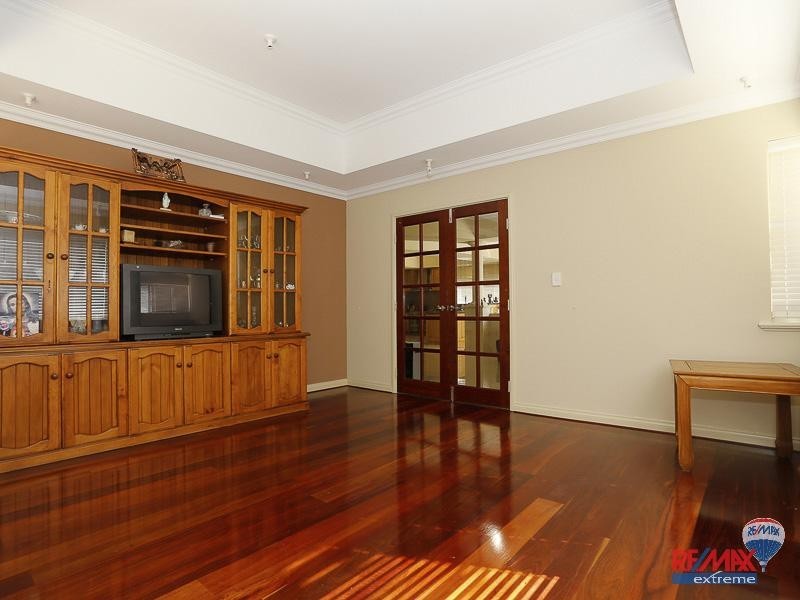 4 Fourmile Ave, Burns Beach WA 6028