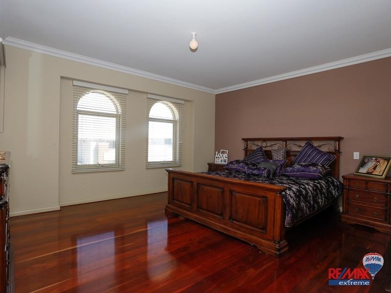 4 Fourmile Ave, Burns Beach WA 6028
