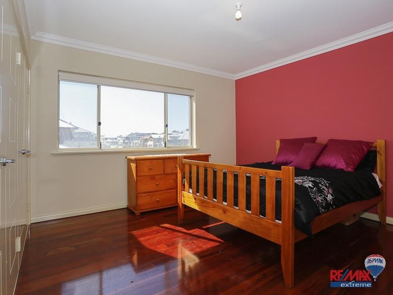 4 Fourmile Ave, Burns Beach WA 6028