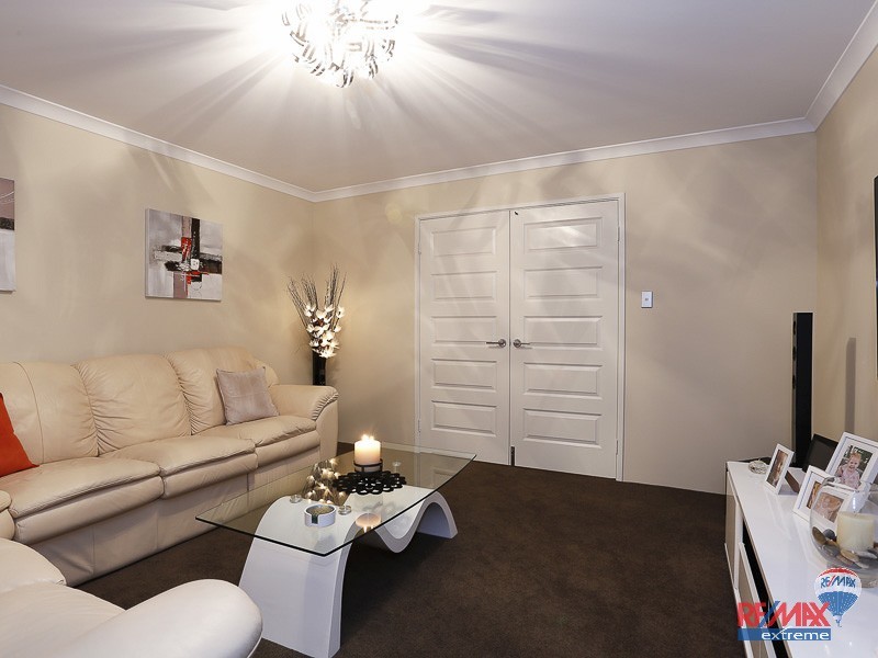 20 Tinsel Street, Yanchep WA 6035