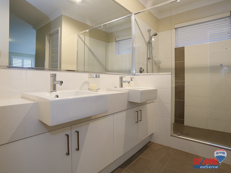 20 Tinsel Street, Yanchep WA 6035