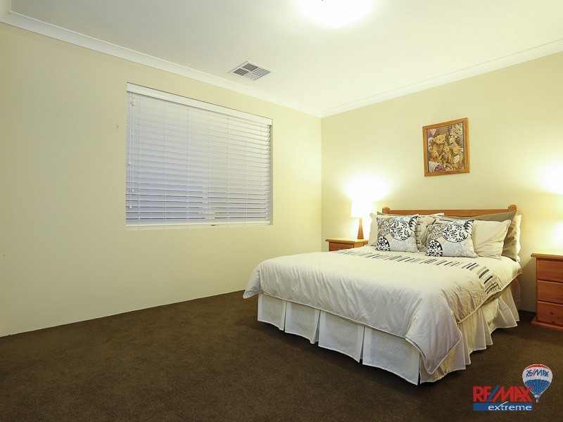 20 Tinsel Street, Yanchep WA 6035