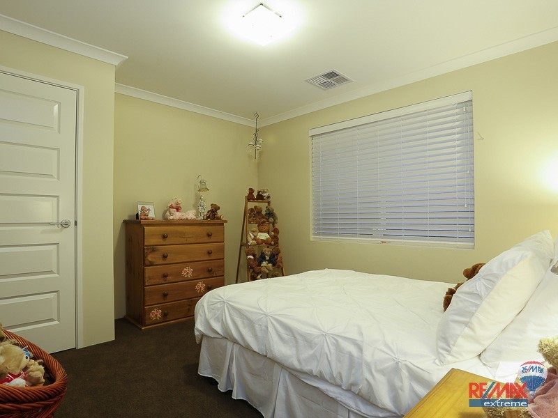 20 Tinsel Street, Yanchep WA 6035