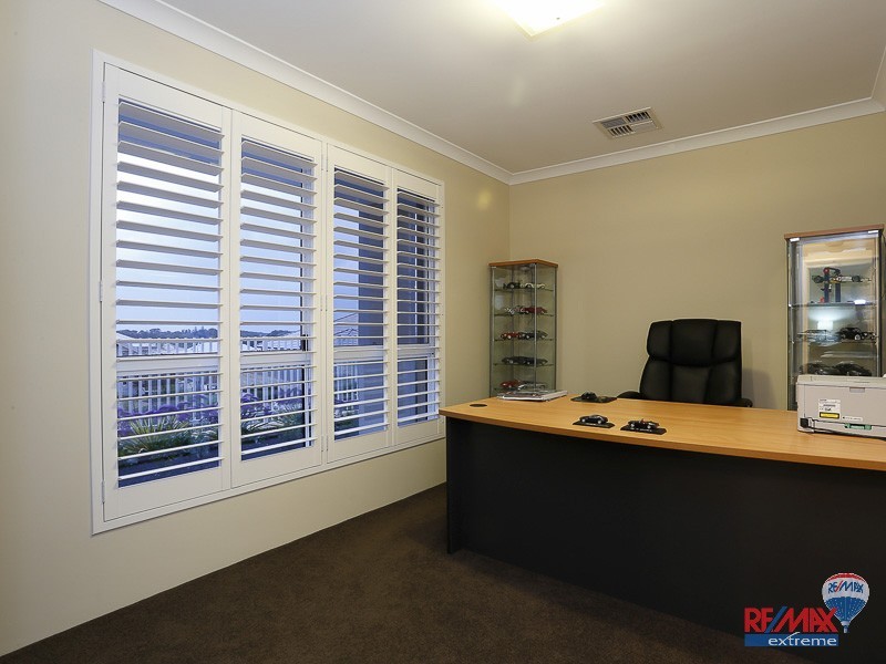 20 Tinsel Street, Yanchep WA 6035