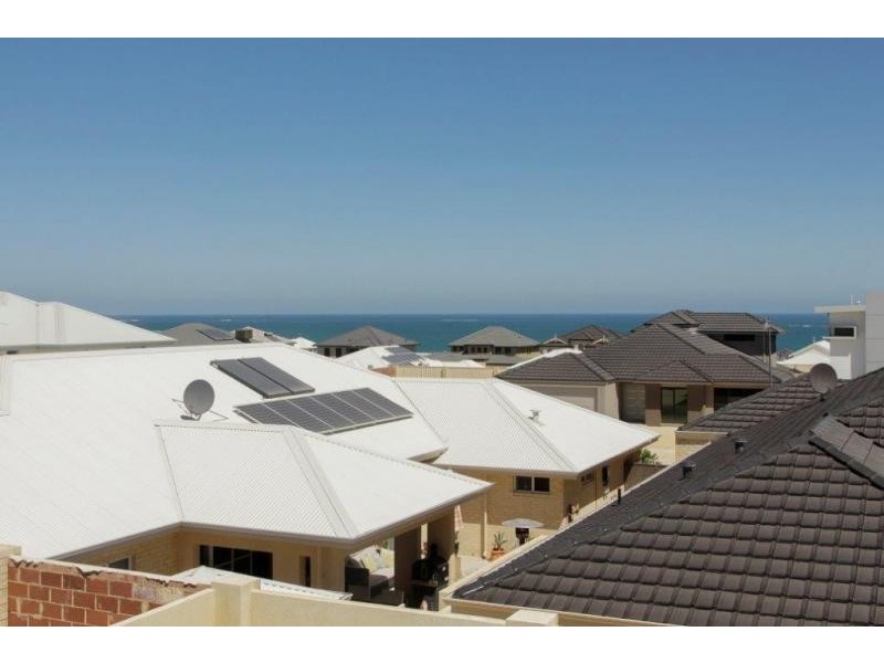 7 Seabird Bend, Jindalee WA 6036