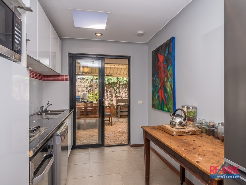 21 Allinson Drive, Girrawheen WA 6064