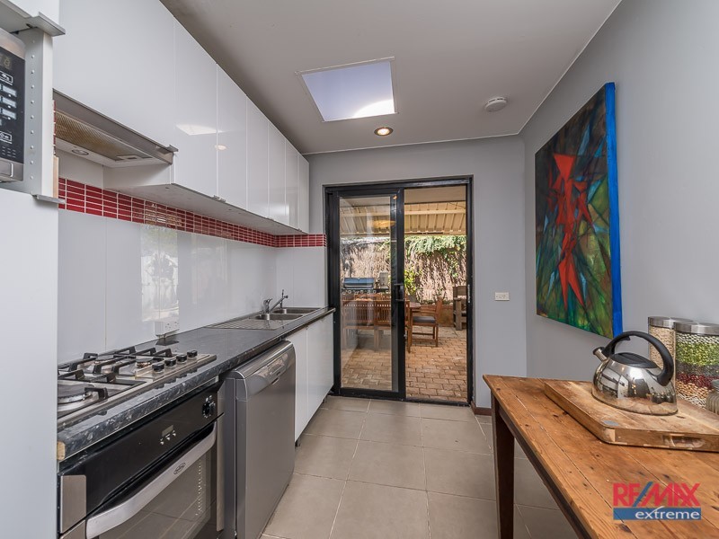 21 Allinson Drive, Girrawheen WA 6064