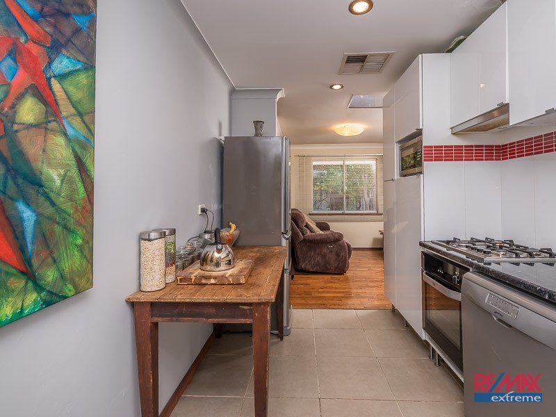 21 Allinson Drive, Girrawheen WA 6064