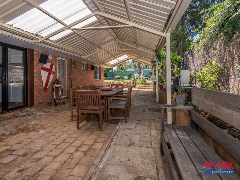 21 Allinson Drive, Girrawheen WA 6064