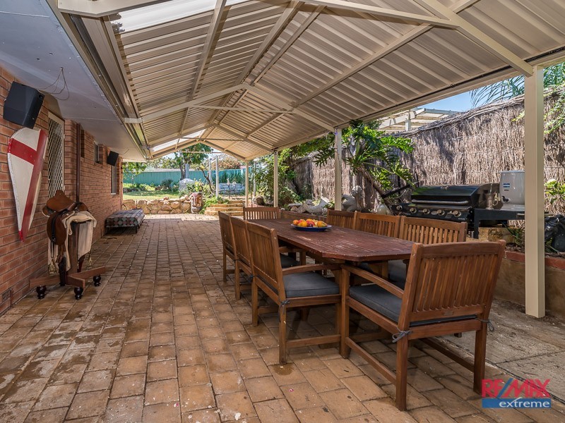 21 Allinson Drive, Girrawheen WA 6064