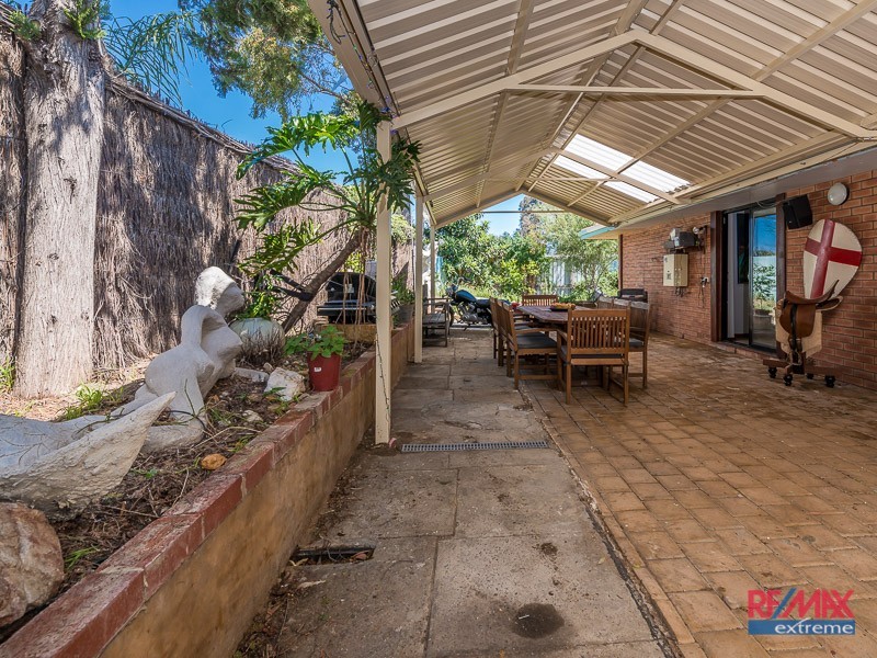 21 Allinson Drive, Girrawheen WA 6064