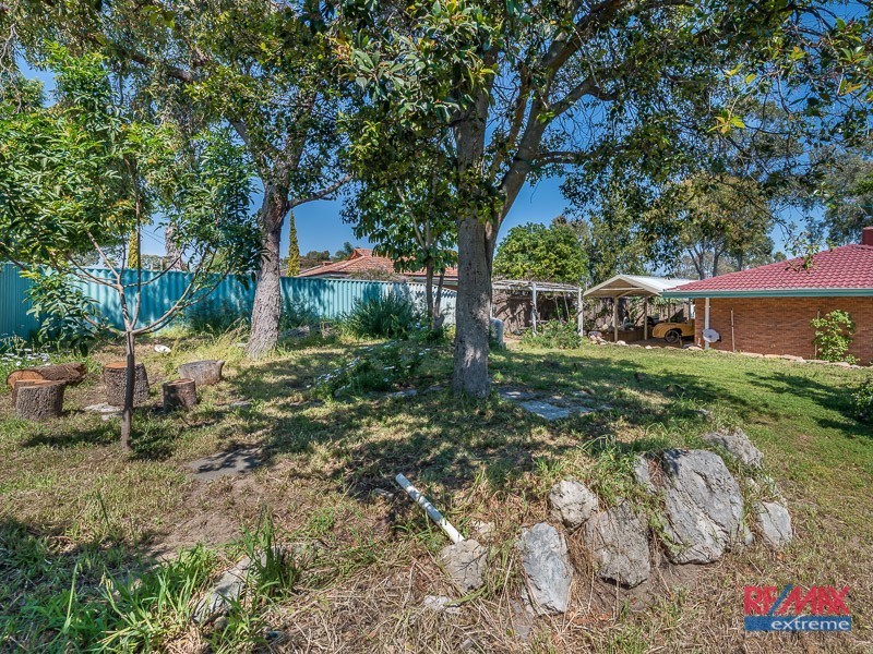 21 Allinson Drive, Girrawheen WA 6064