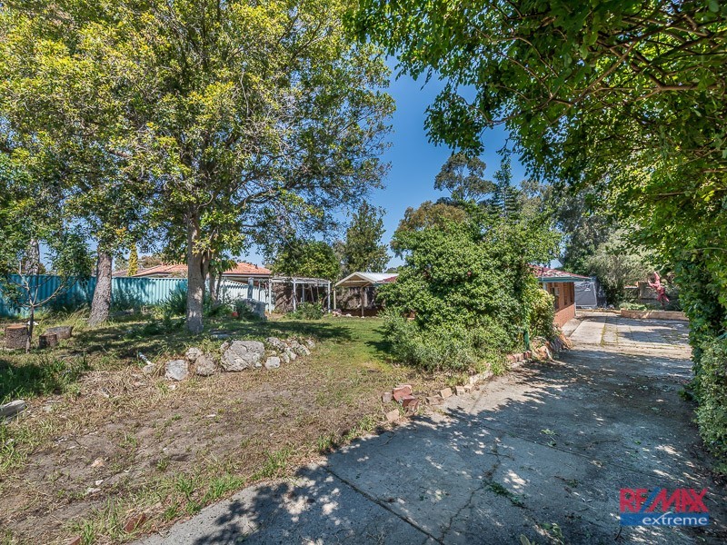 21 Allinson Drive, Girrawheen WA 6064