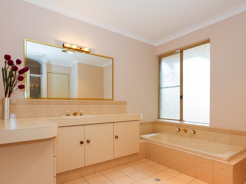 38 Moldavia Street, Tuart Hill WA 6060