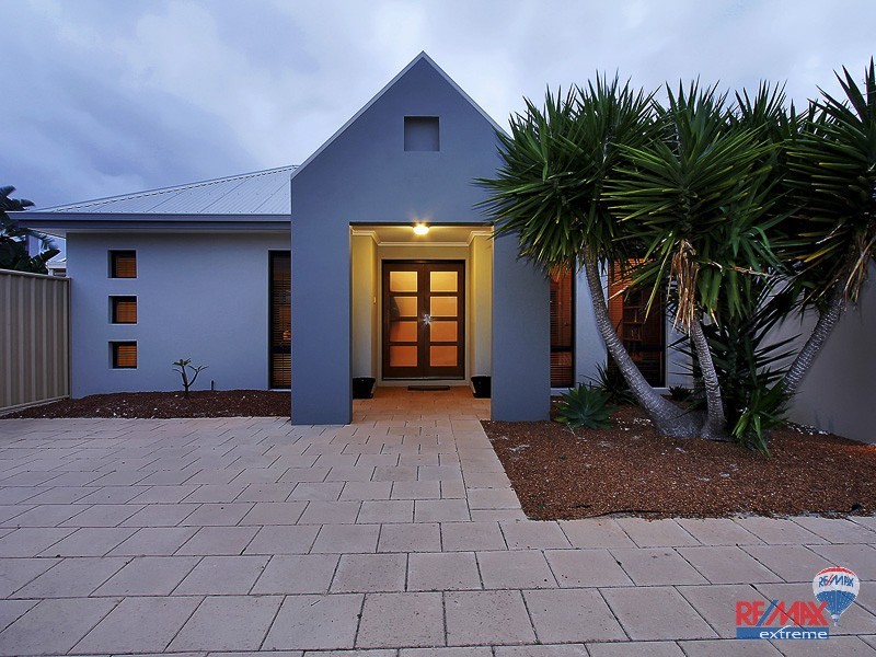 3 Agnes Way, Quinns Rocks WA 6030