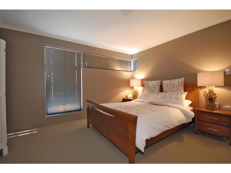 37 Navarre Way, Butler WA 6036