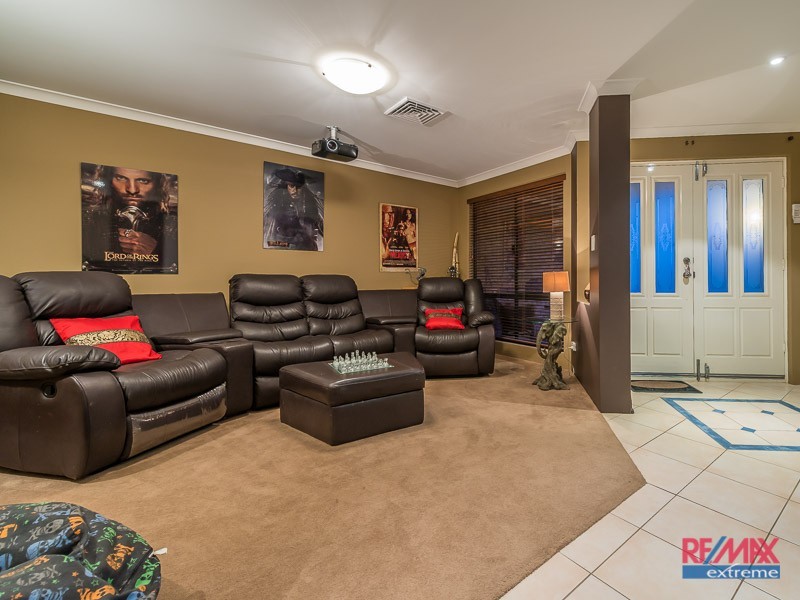 12 Shropshire Crescent, Butler WA 6036