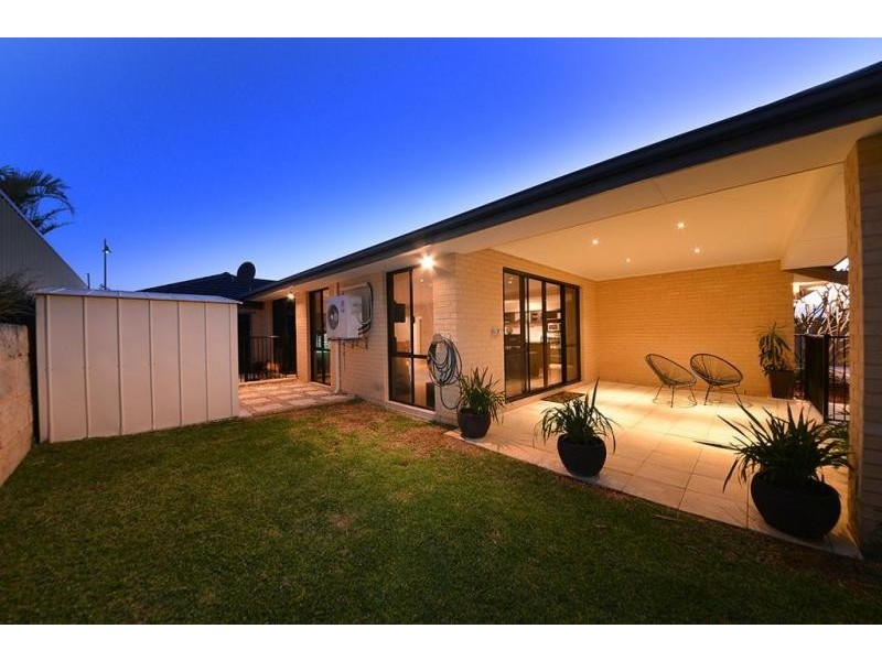 10 Kartner Road, Tapping WA 6065