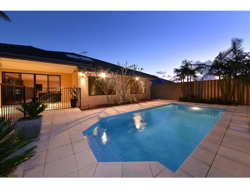 10 Kartner Road, Tapping WA 6065