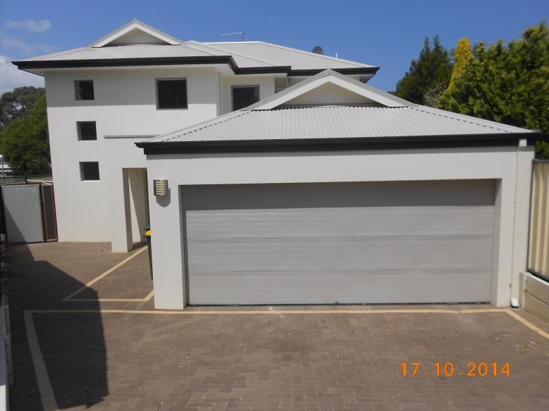 8A Phee Place, Greenwood WA 6024