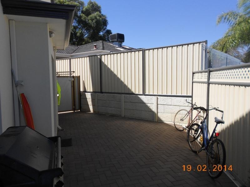 8A Phee Place, Greenwood WA 6024