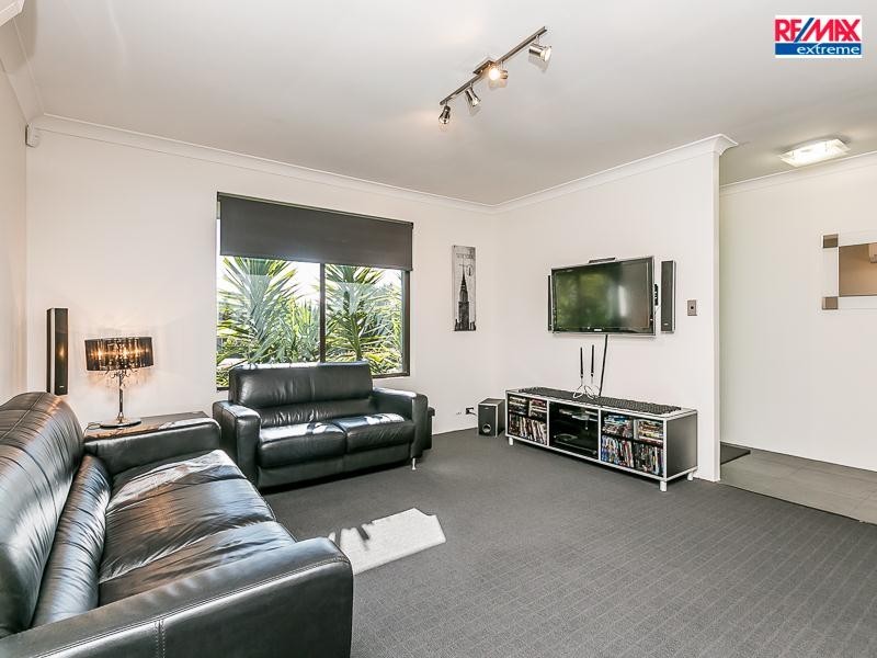 19 Yule Street, Heathridge WA 6027