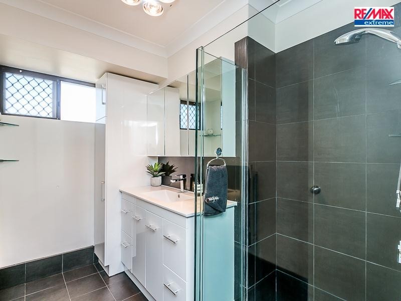 19 Yule Street, Heathridge WA 6027