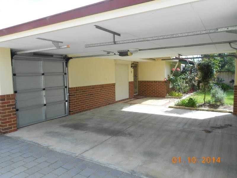 9 Carisbrook Loop, Hocking WA 6065