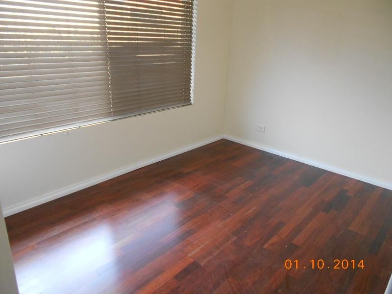 9 Carisbrook Loop, Hocking WA 6065