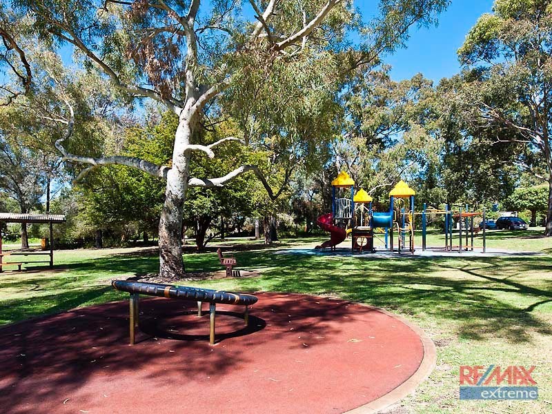 47 Addington Way, Marangaroo WA 6064