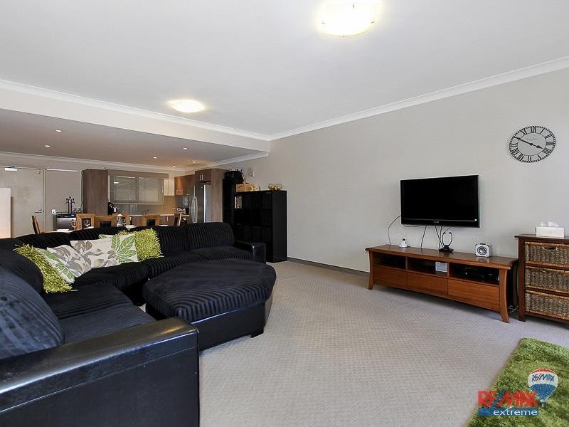 7/2 Walsh Loop, Joondalup WA 6027